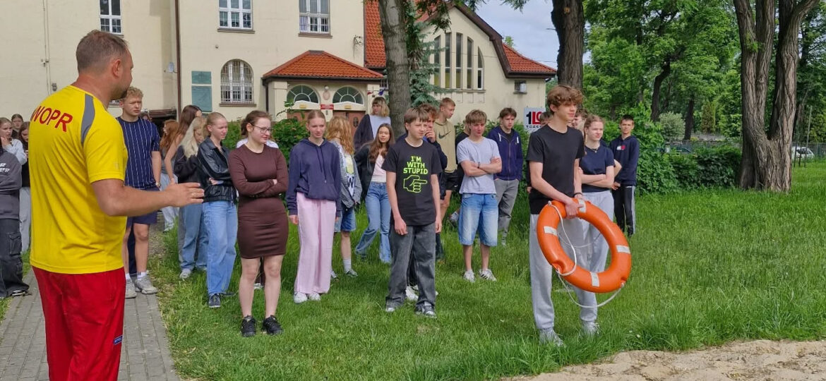 Bezpieczne wakacje nad wodą!