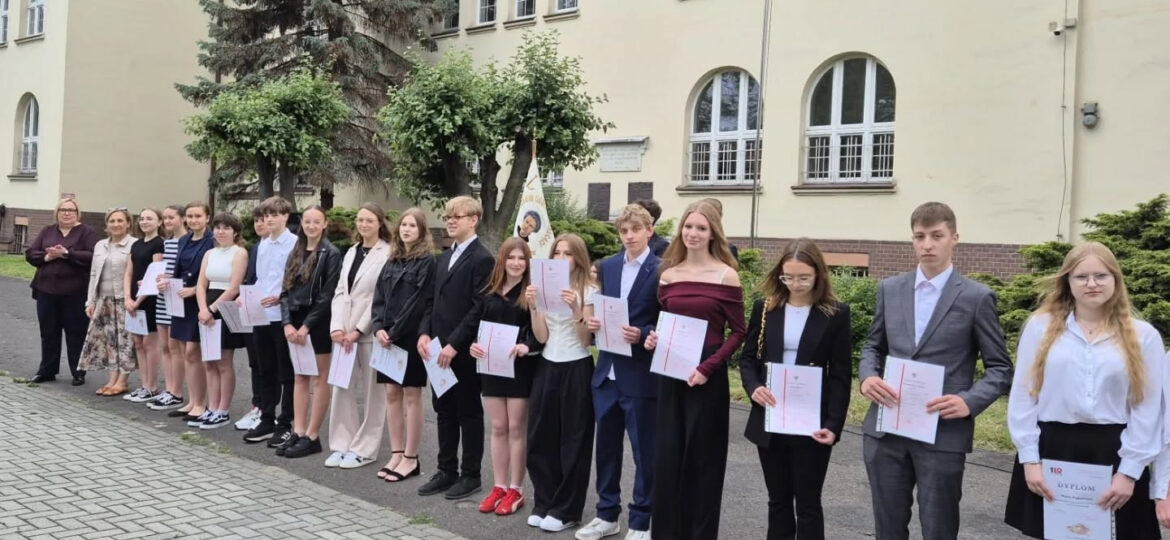 Wakacji nadszedł czas - zakończenie roku szkolnego 2024/2025