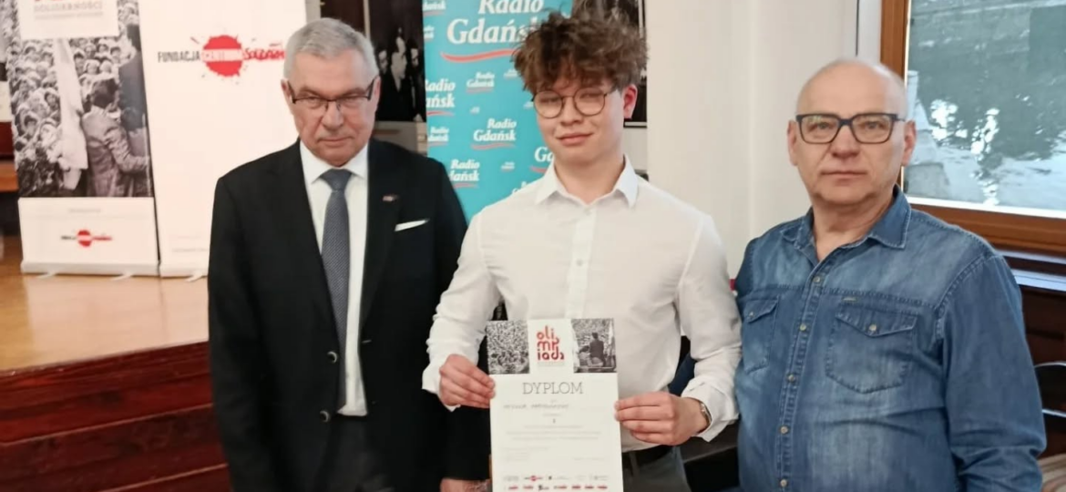 Mateusz Markowski w etapie centralnym olimpiady "Solidarności".